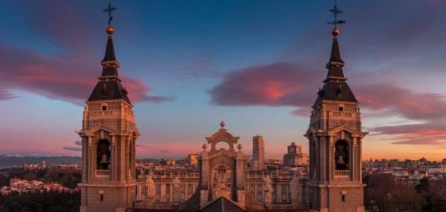 Madrid facade campaigns