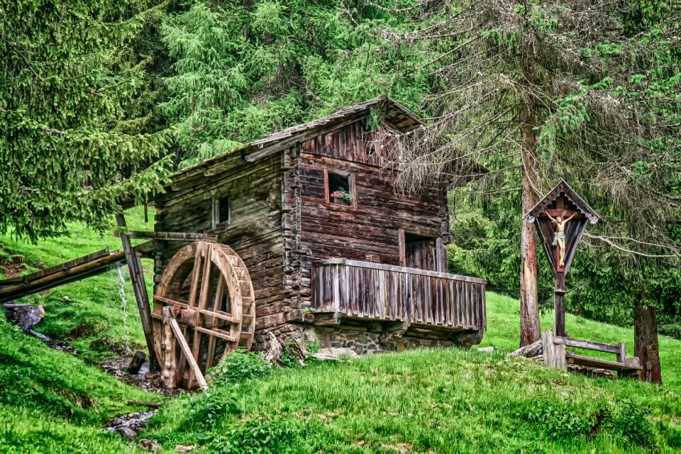 Mill wheel wood old
