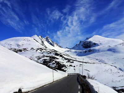 Road mountains norway photo