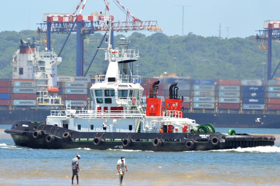 Port tugboat marine