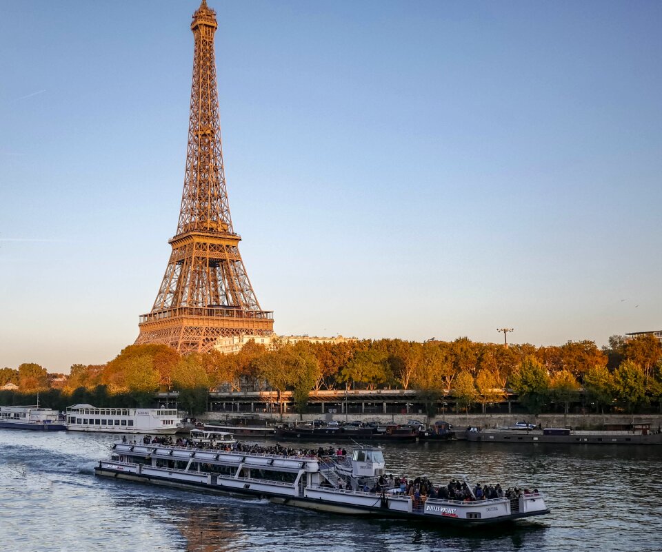 Boat city tourism