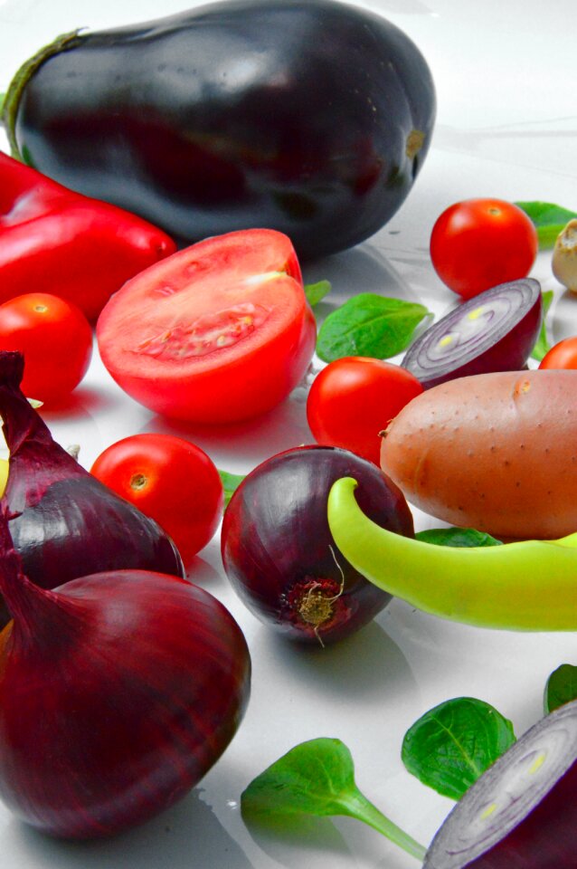 Purple vitamins vegetarian