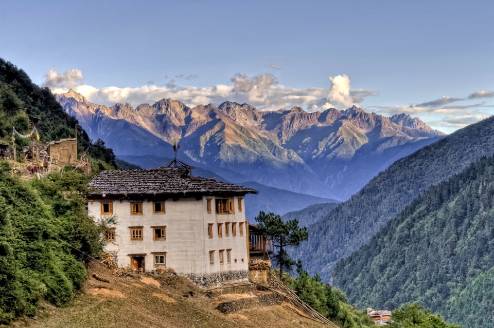 Building cloud feili temple