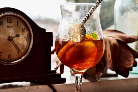 Cocktail bar sentiment