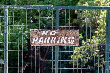 Warning forbidden car park