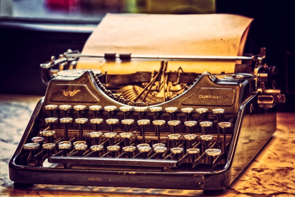 Write nostalgia antique