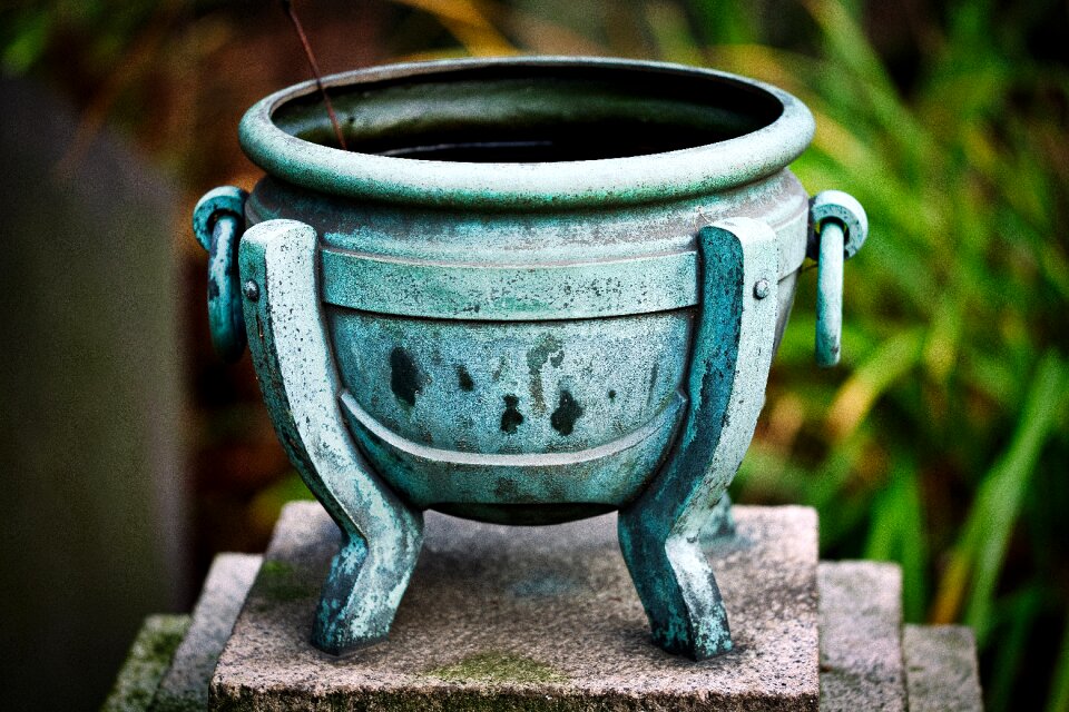 Pot arts and crafts vessels