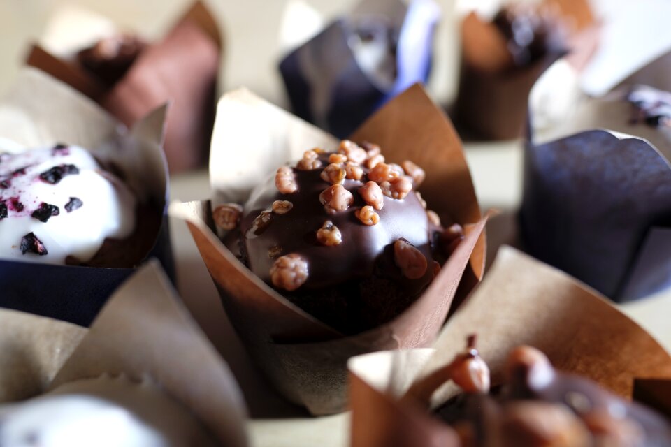 Dessert baked candy