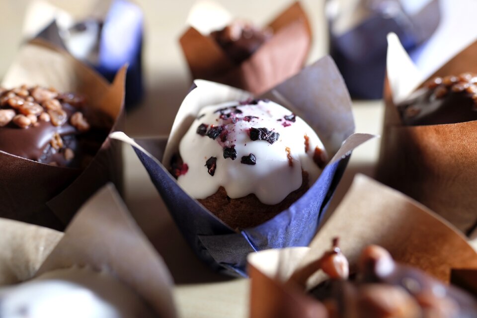 Dessert baked candy