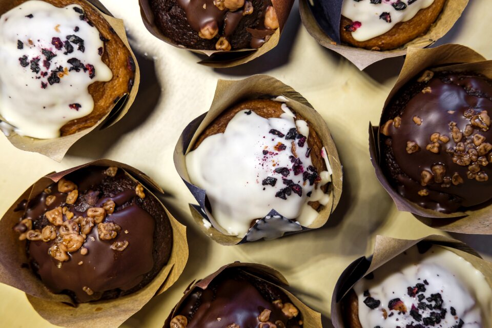 Dessert baked candy