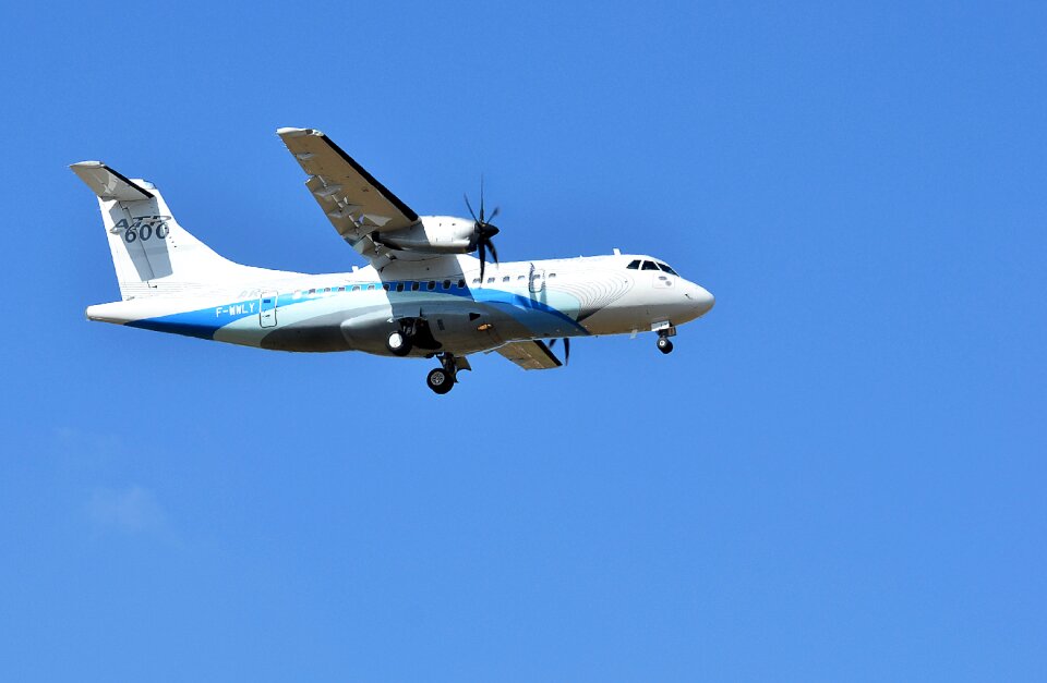 Transport flight sky