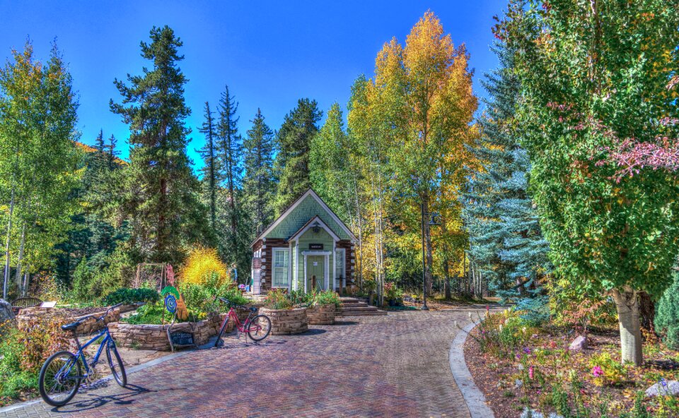 Park cottage path