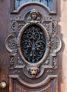 Carving building ornament
