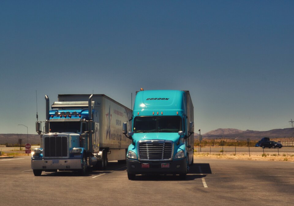 Transport truck vehicle