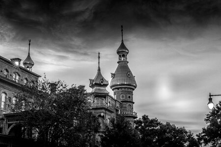 Building landmark architecture