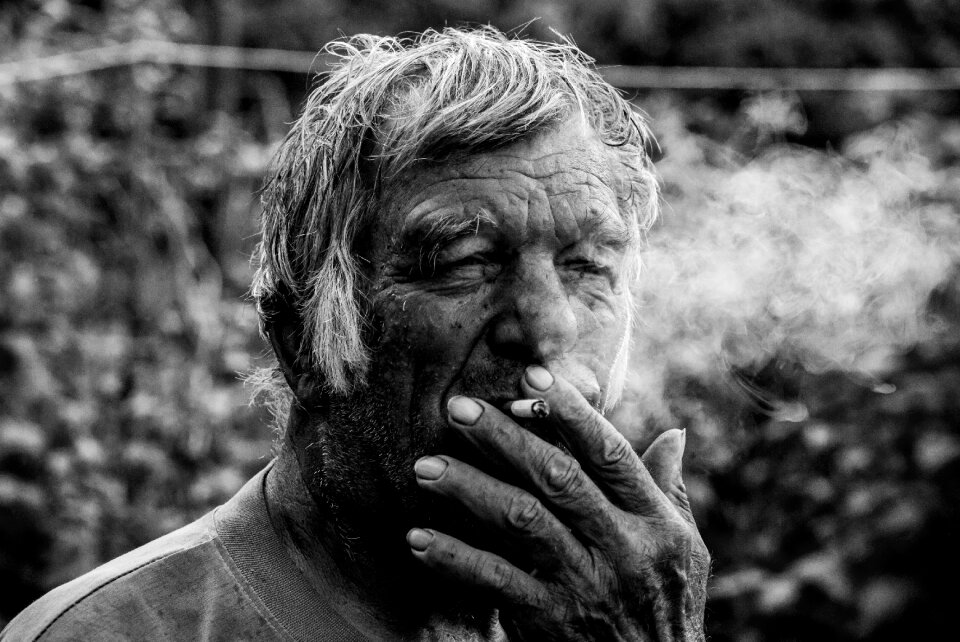 Portrait bw smoke grandpa