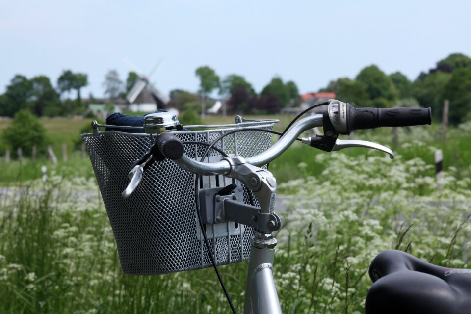 Leisure nature cycle