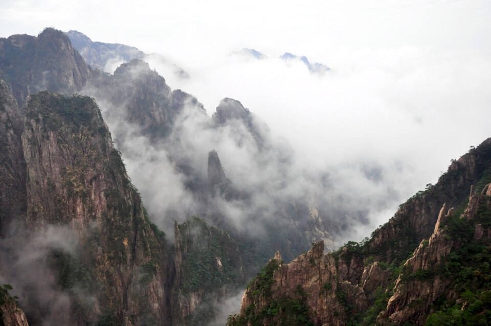 Rock tourism huangshan