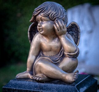 Peaceful statue bronze angel photo