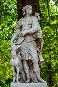Statue park goddess photo