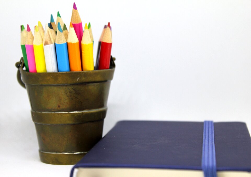 Bucket holder notebook