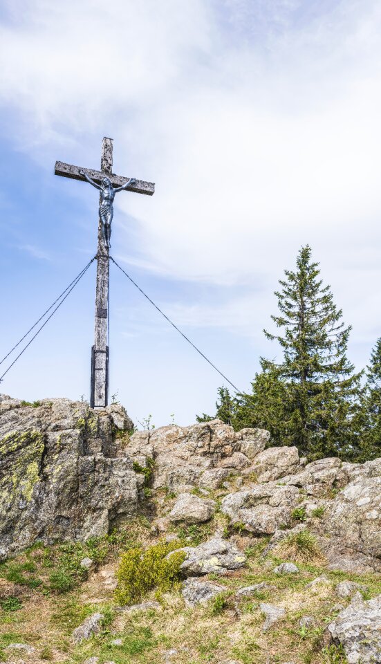 Bavarian forest throat summit