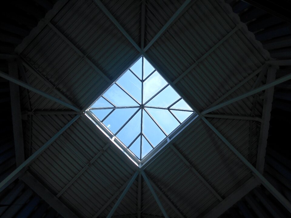 Architecture diamond ceiling