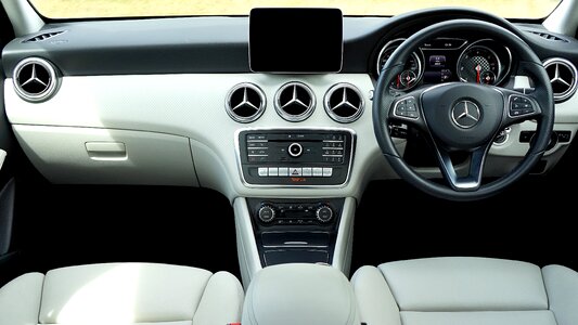 Vehicle luxury mercedes