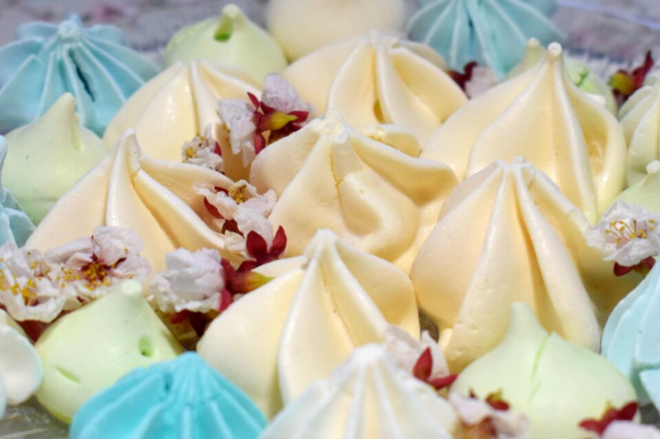 Meringue food cream