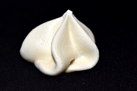 Meringue food cream