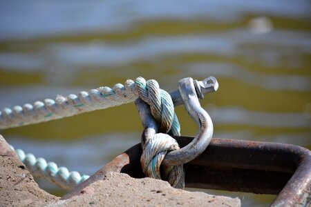 Sea port metal