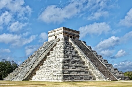 Architecture maya archaeology