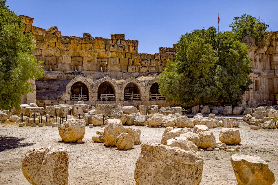 Antiquity ruin architecture