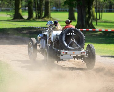 Vehicle speed automotive