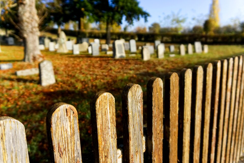 Funeral resting place memory
