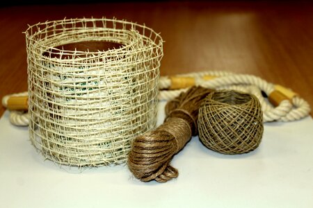 Associate weave thread