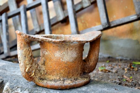 Sound earthenware antique