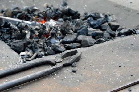 Fireplace incandescent carbon