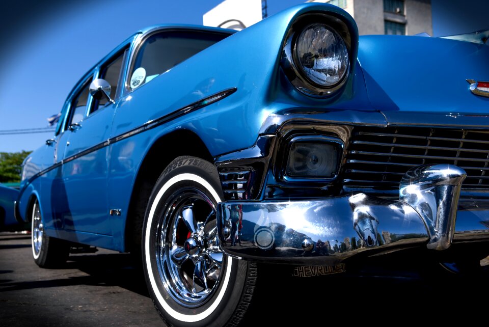 Spotlight drive cuba