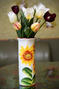 Tulips bouquet vase photo