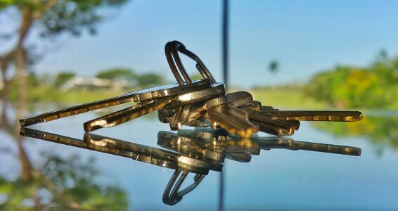 Macro reflect glass