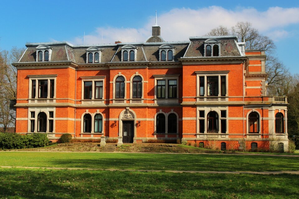 Building brick castle