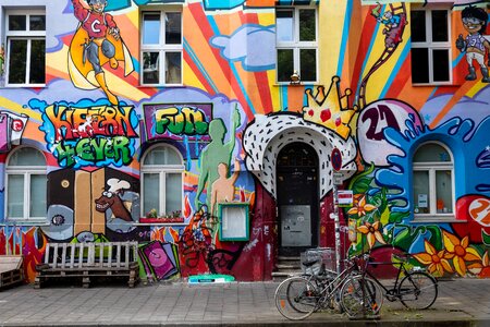 Flingern house colorful