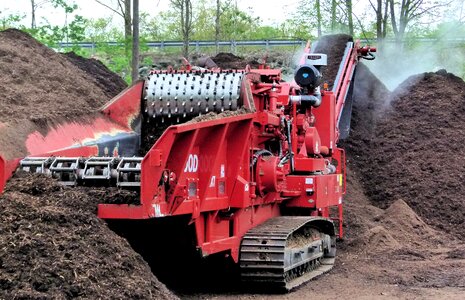 Industrial wood chipper mulch