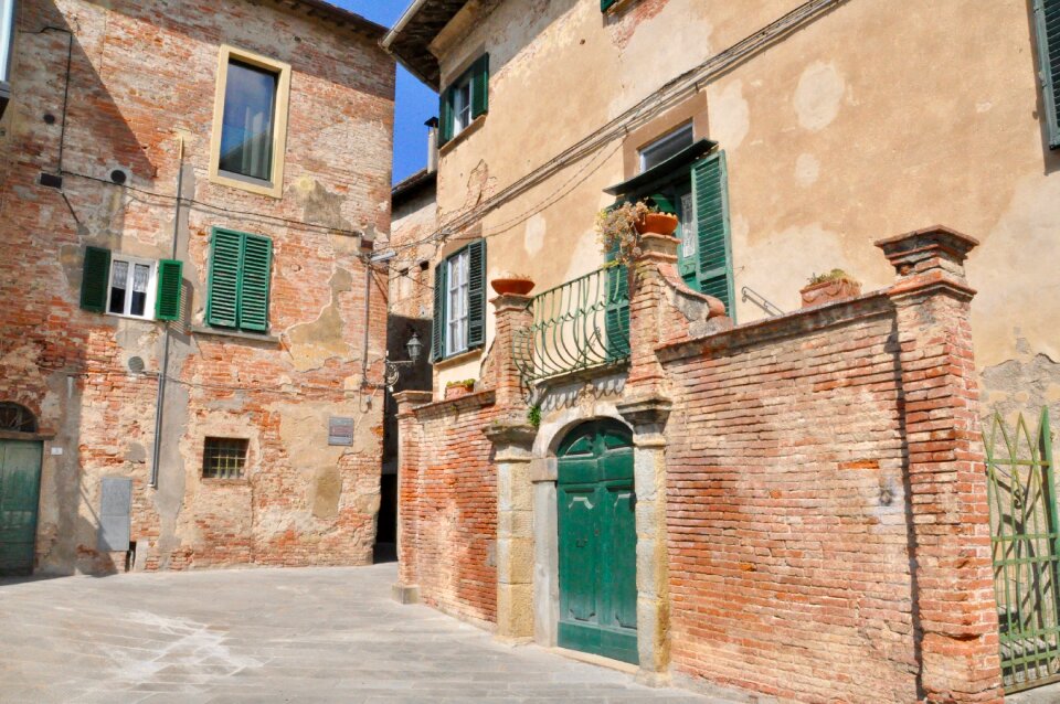 Old house facade photo