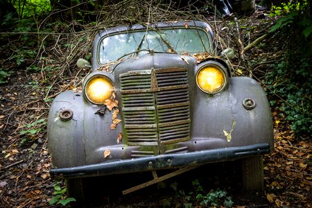 Oldtimer wreck rusted photo