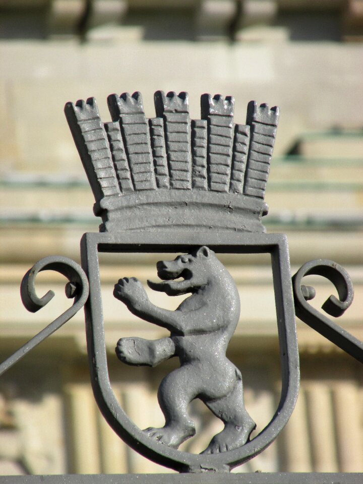 Crown germany metal