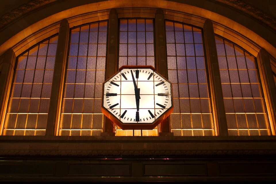 Building clock within