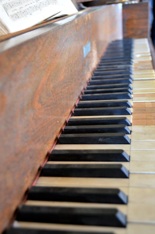 Instrument melody key