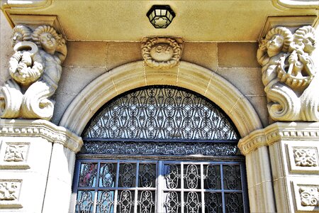 Facade style building